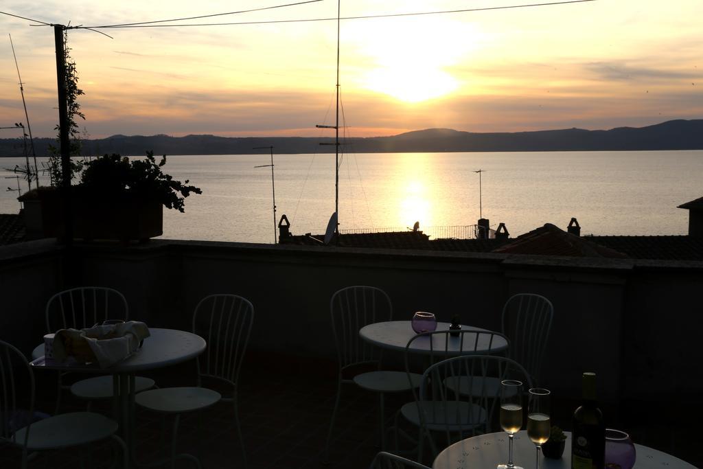 La Dimora Di Checchino Acomodação com café da manhã Anguillara Sabazia Exterior foto